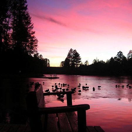 Lake Of The Woods Resort Lakeside Екстериор снимка