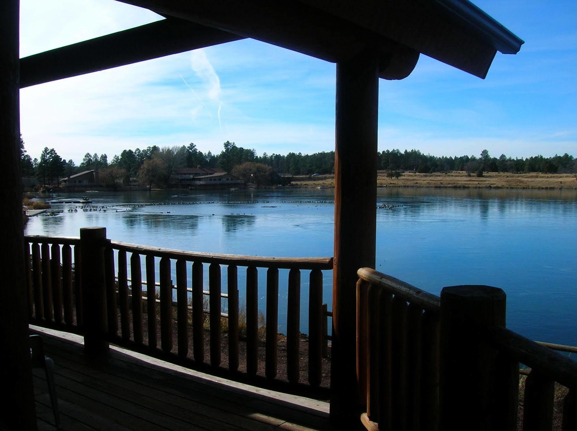 Lake Of The Woods Resort Lakeside Екстериор снимка