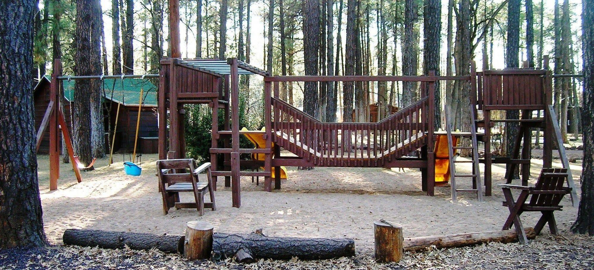 Lake Of The Woods Resort Lakeside Екстериор снимка